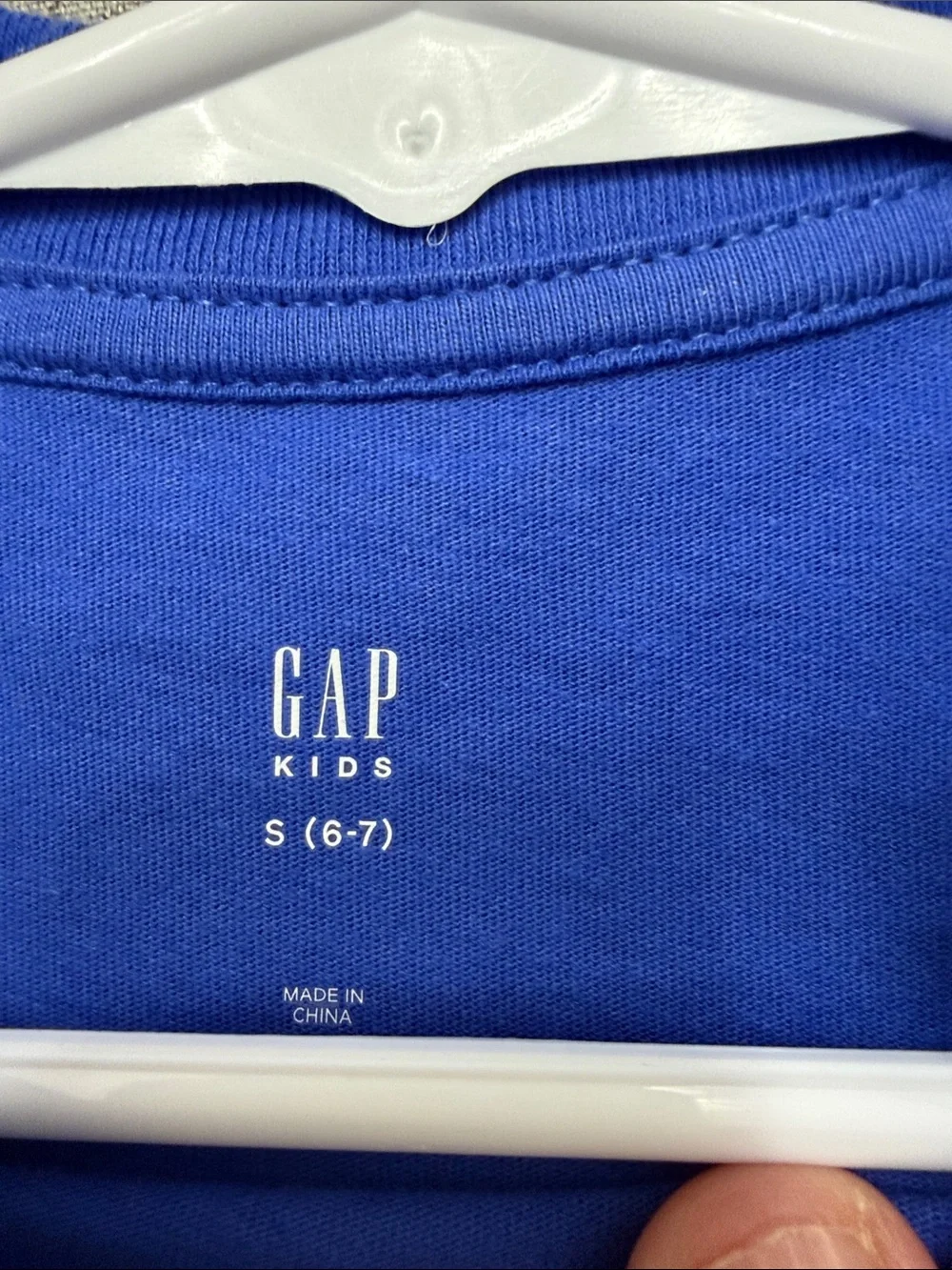 DUA LIPA GAP KIDS. Size 6-7 Long-Sleeve Tee with Mirrored Face Graphic.